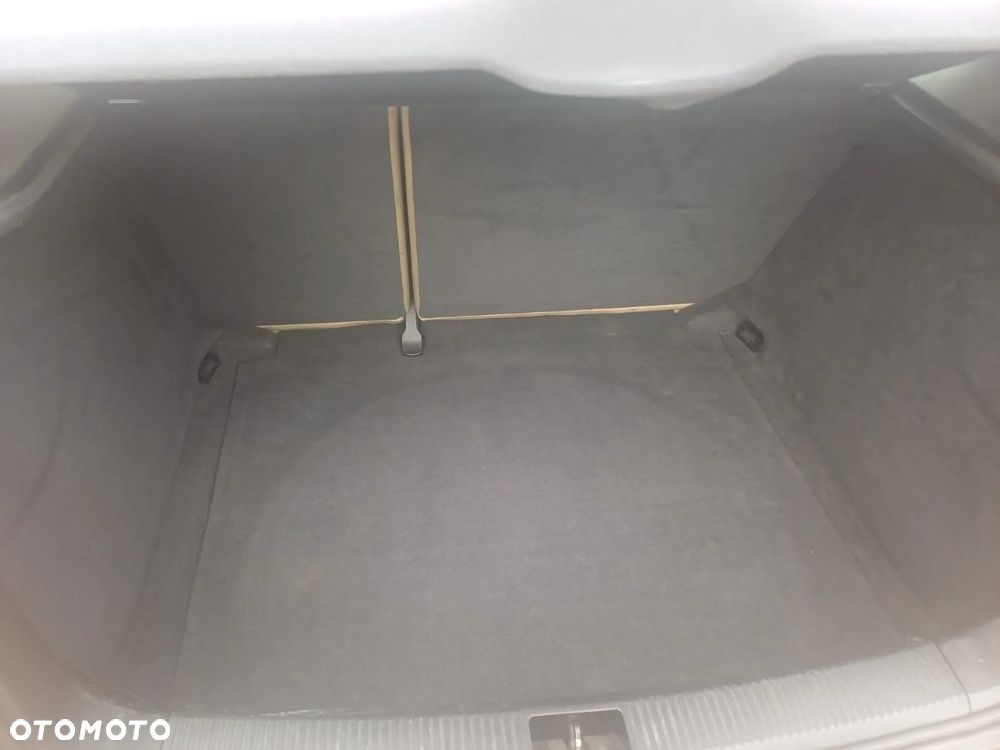 Audi A3 1.6 Attraction - 17