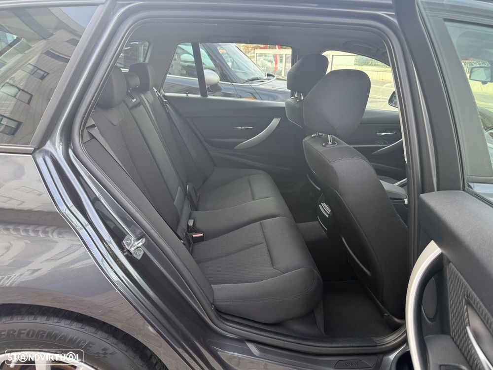 BMW 316 d Touring Sport Line - 35