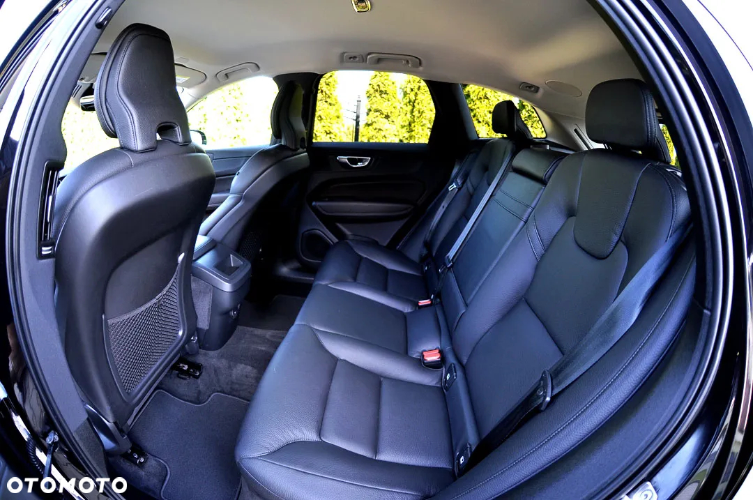 Volvo XC 60 B5 D AWD Geartronic Inscription - 24