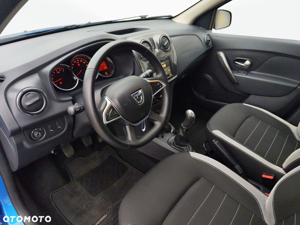 Dacia Sandero - 9