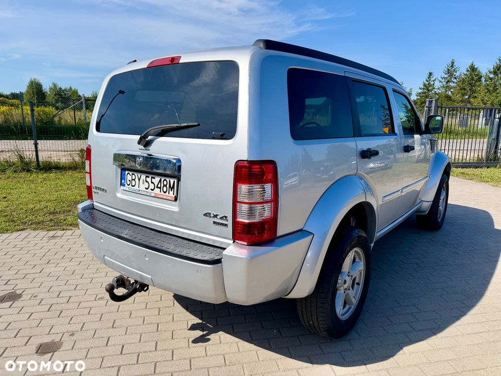 Dodge Nitro 2.8 CRD DPF Automatik R/T - 3