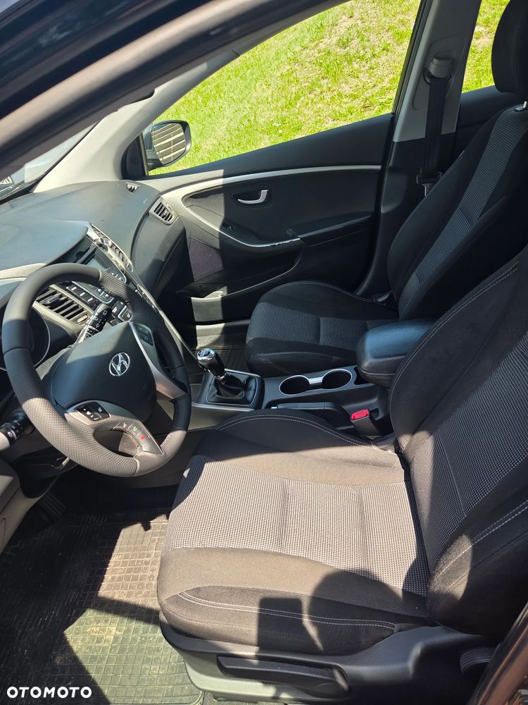 Hyundai i30 1.6 Fifa World Cup Edition - 11