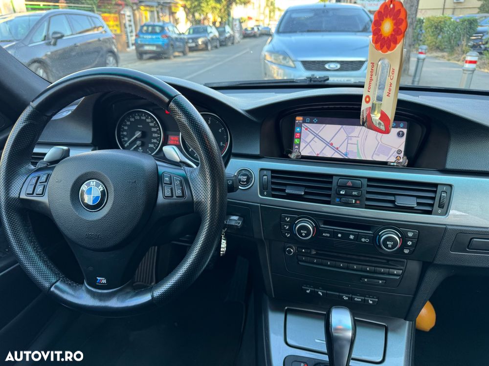 BMW Seria 3 330d DPF Touring Aut. Edition Sport - 10