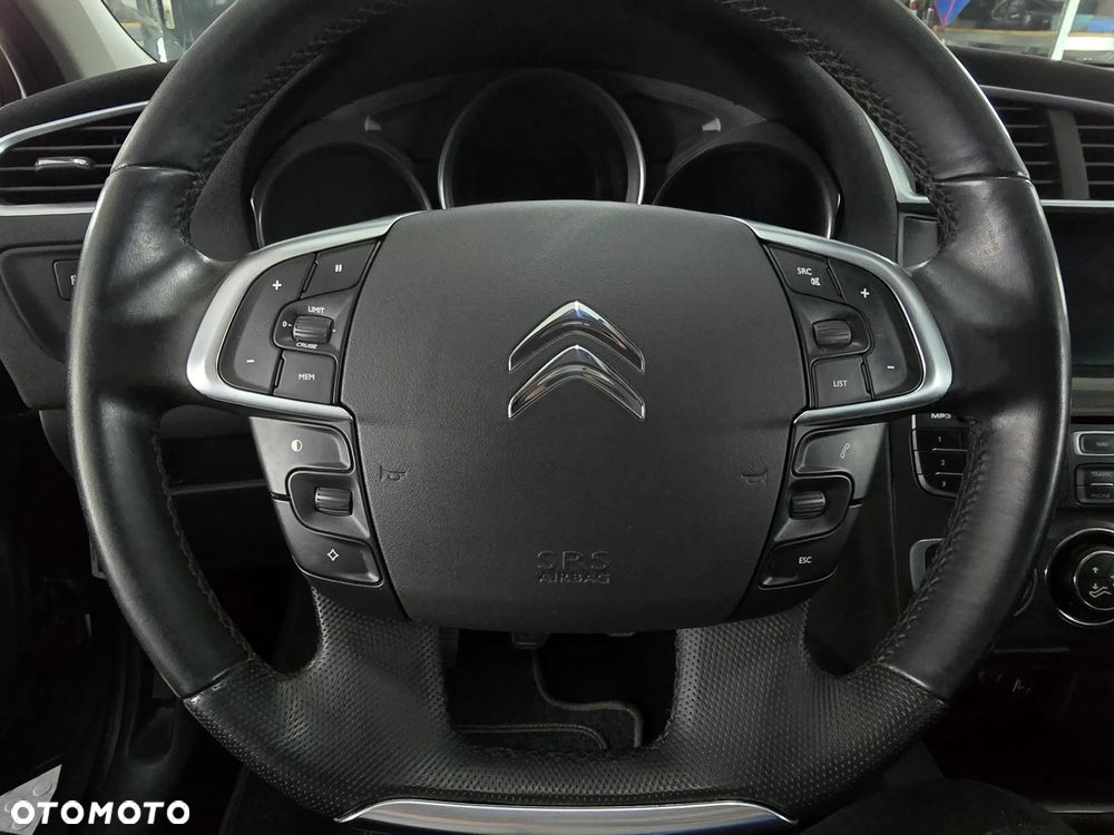 Citroën C4 VTi 120 Style - 25