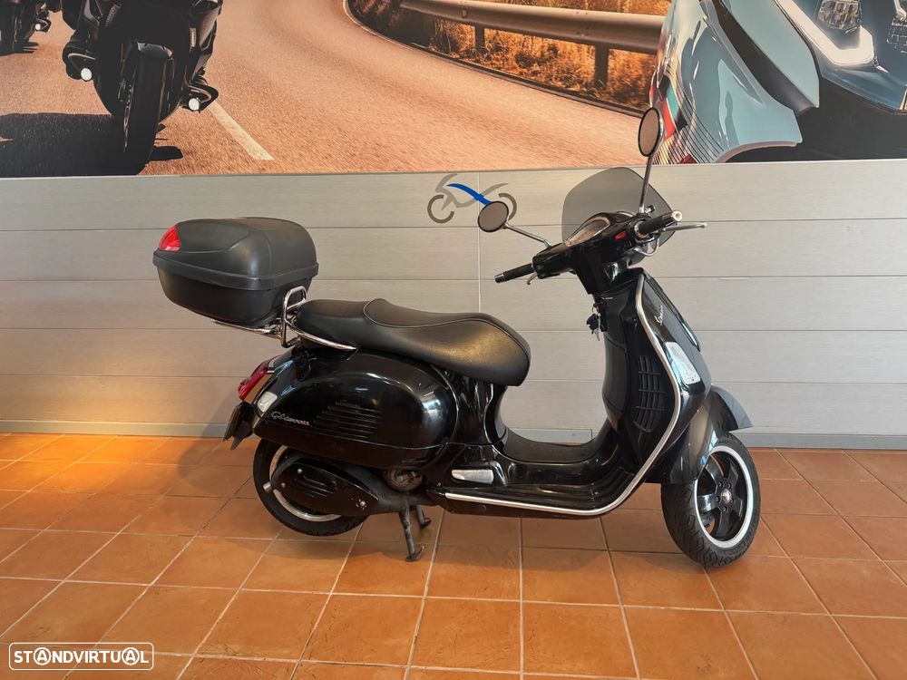 Piaggio Vespa - 2