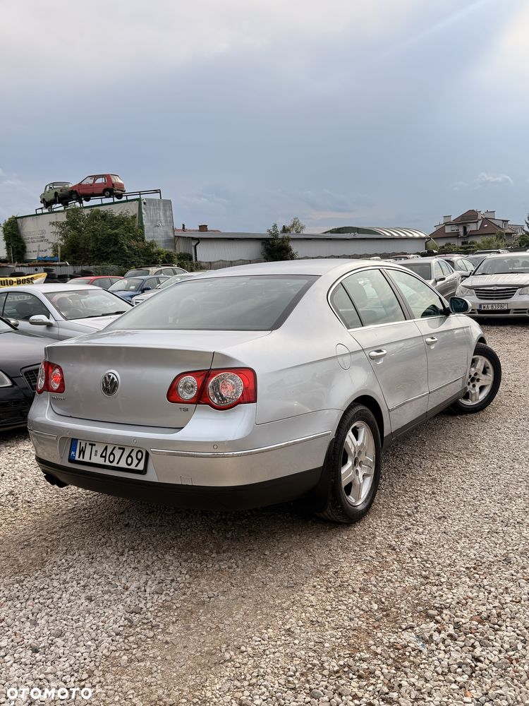 Volkswagen Passat - 3