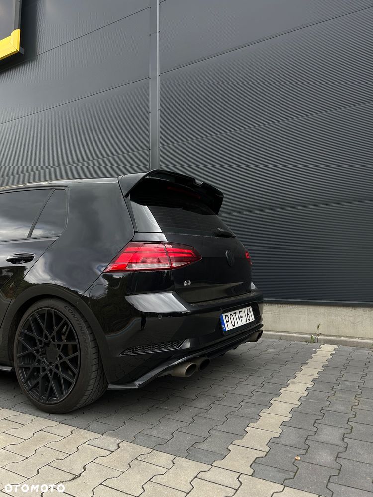 Volkswagen Golf R 4Motion (BlueMotion Technology) DSG - 7