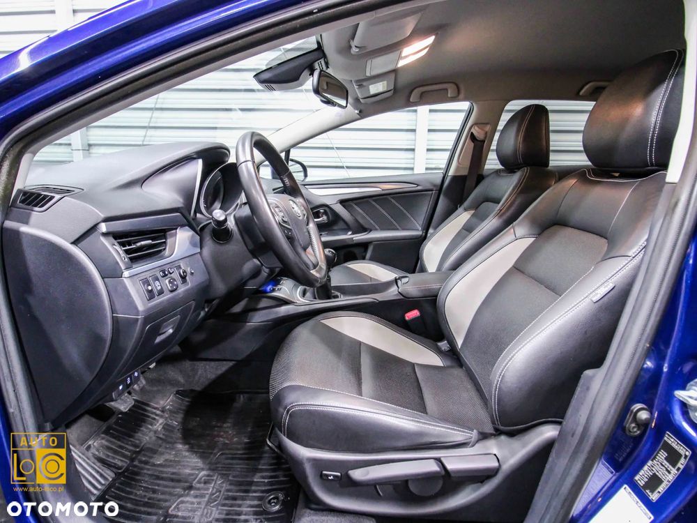 Toyota Avensis 2.0 D-4D Prestige - 12