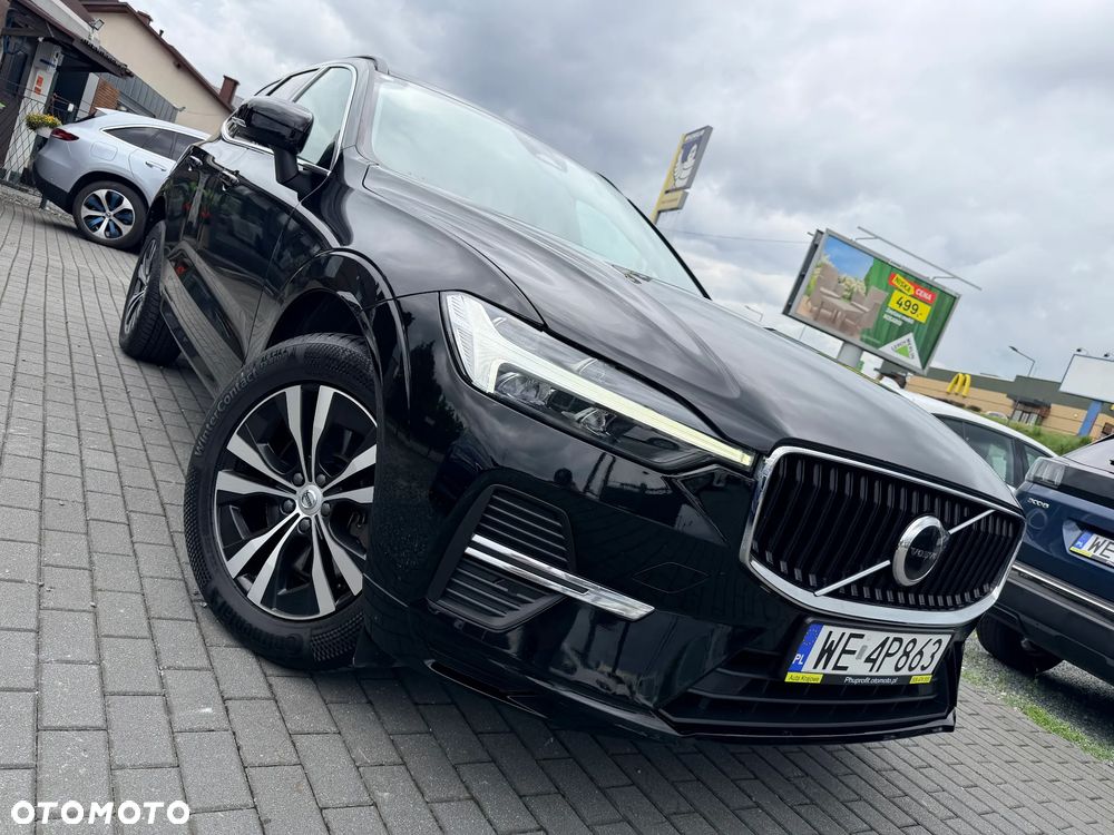 Volvo XC 60 B4 D AWD Momentum Pro - 4