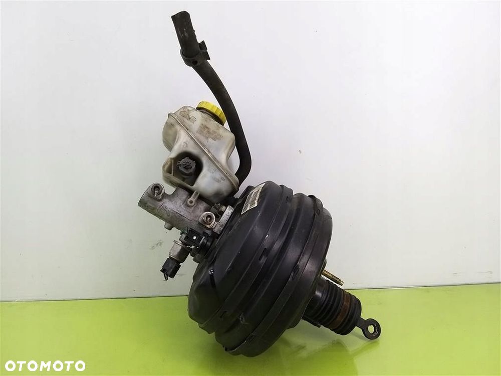 Serwo hamulca Dodge Magnum 2004-2008 3,5 V6 B P04779266AE ORYGINAŁ - 3
