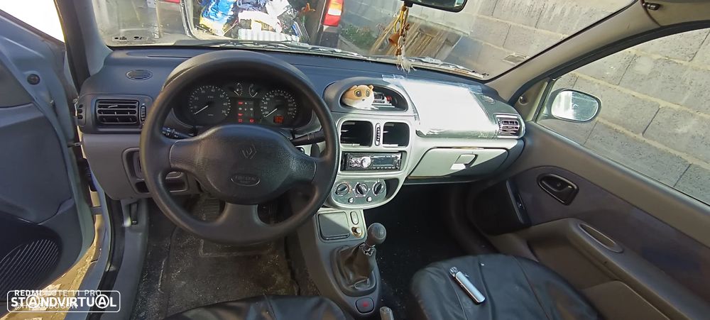 Renault Clio 1.2 RN - 6