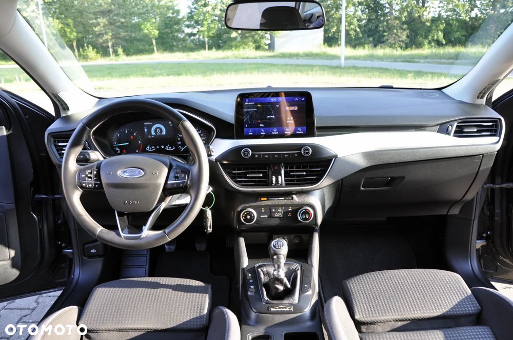 Ford Focus 1.5 EcoBlue Start-Stopp-System TITANIUM - 25