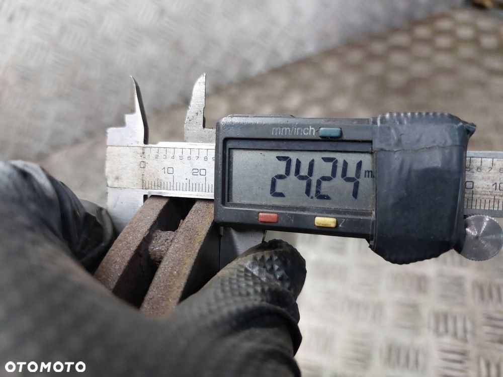 TARCZE HAMULCOWE PRZÓD + KLOCKI + ZACISKI AUDI A5 8T 1.8 TFSI - 5