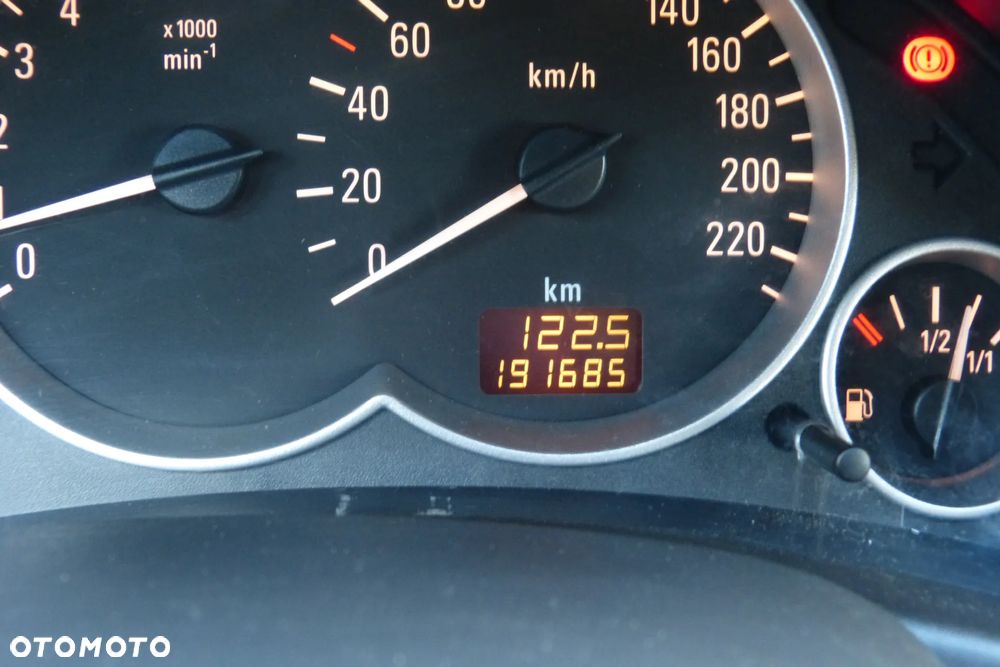 Opel Corsa 1.2 16V Cosmo - 8