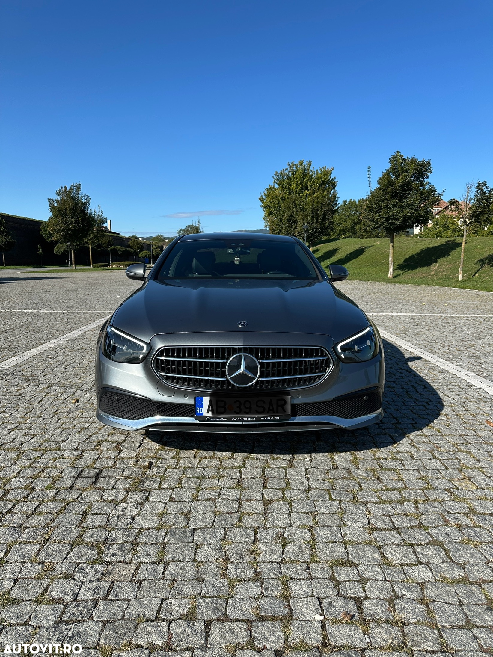 Mercedes-Benz E 200 4Matic T 9G-TRONIC Avantgarde - 6
