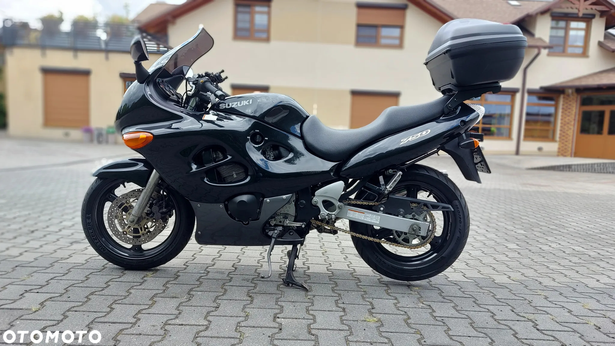 Suzuki GSX-F - Katana - 2