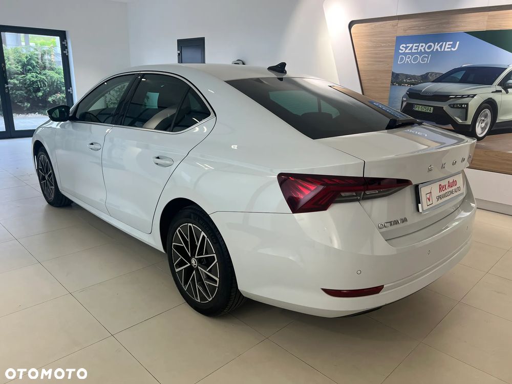Skoda Octavia 2.0 TDI Style DSG - 6