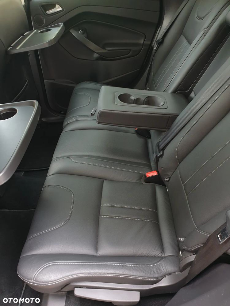 Ford Kuga 2.0 TDCi 4x4 Titanium - 39