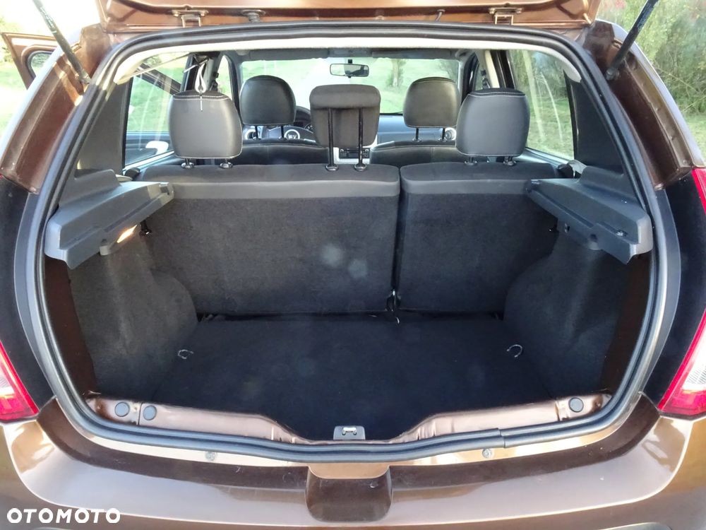 Dacia Sandero 1.6 MPI Stepway II - 13
