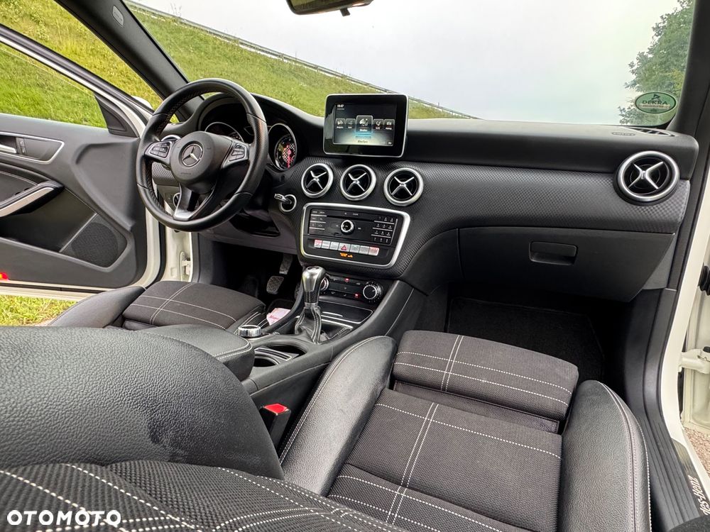 Mercedes-Benz Klasa A 180 Activity Edition - 32