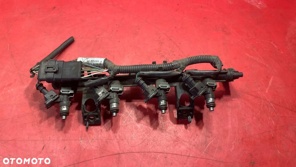 LISTWA WTRYSKOWA RENAULT 8200367230 - 1