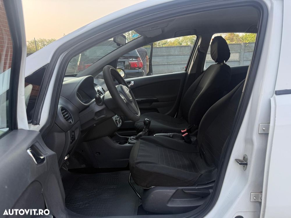 Opel Corsa 1.2 Essentia - 15