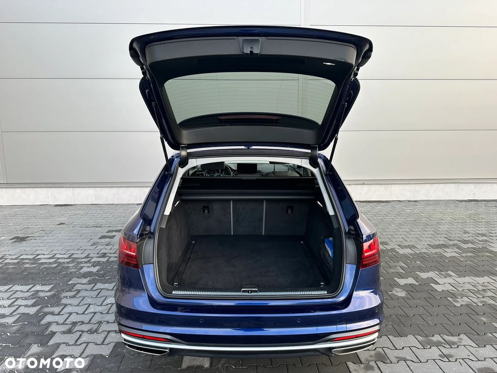 Audi A4 Avant 40 TDI Advanced S tronic - 32