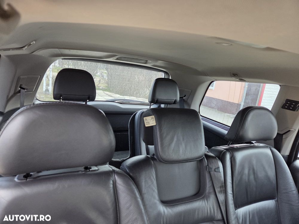 Volvo XC 90 D5 AWD Geartronic Momentum - 8