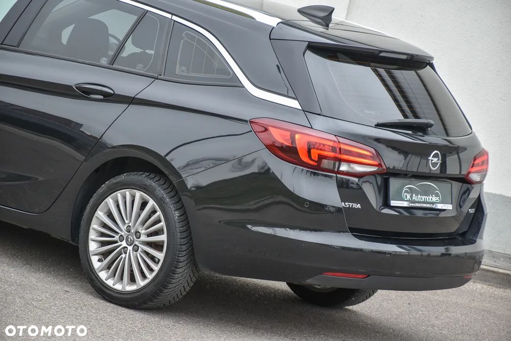 Opel Astra 1.6 D (CDTI) Start/Stop Dynamic - 11