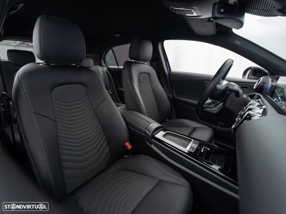 Mercedes-Benz A 200 Standard - 44