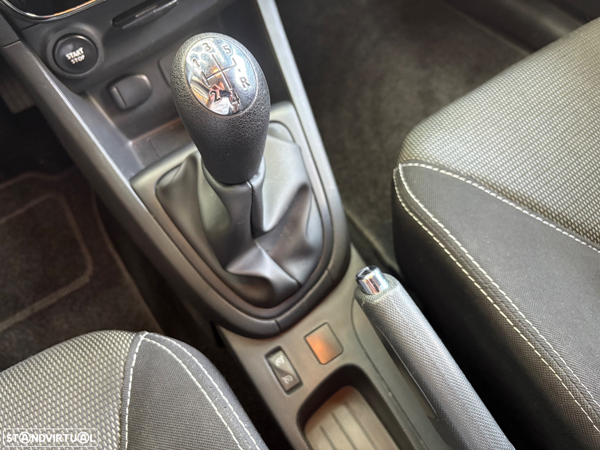 Renault Clio Sport Tourer 0.9 TCE Limited - 11