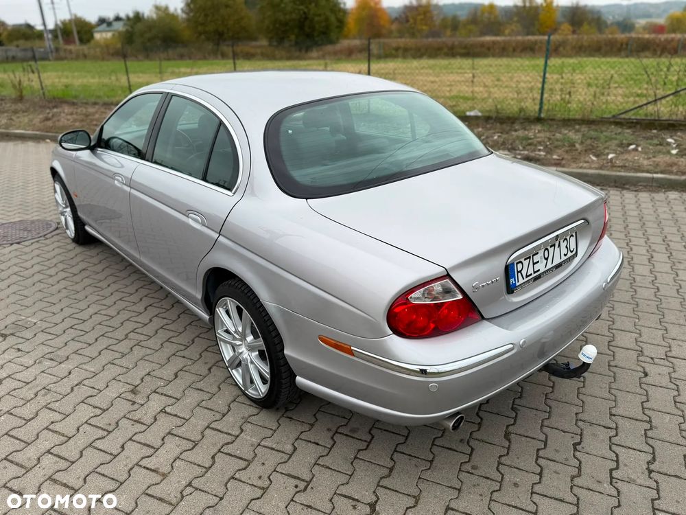 Jaguar S-Type - 10
