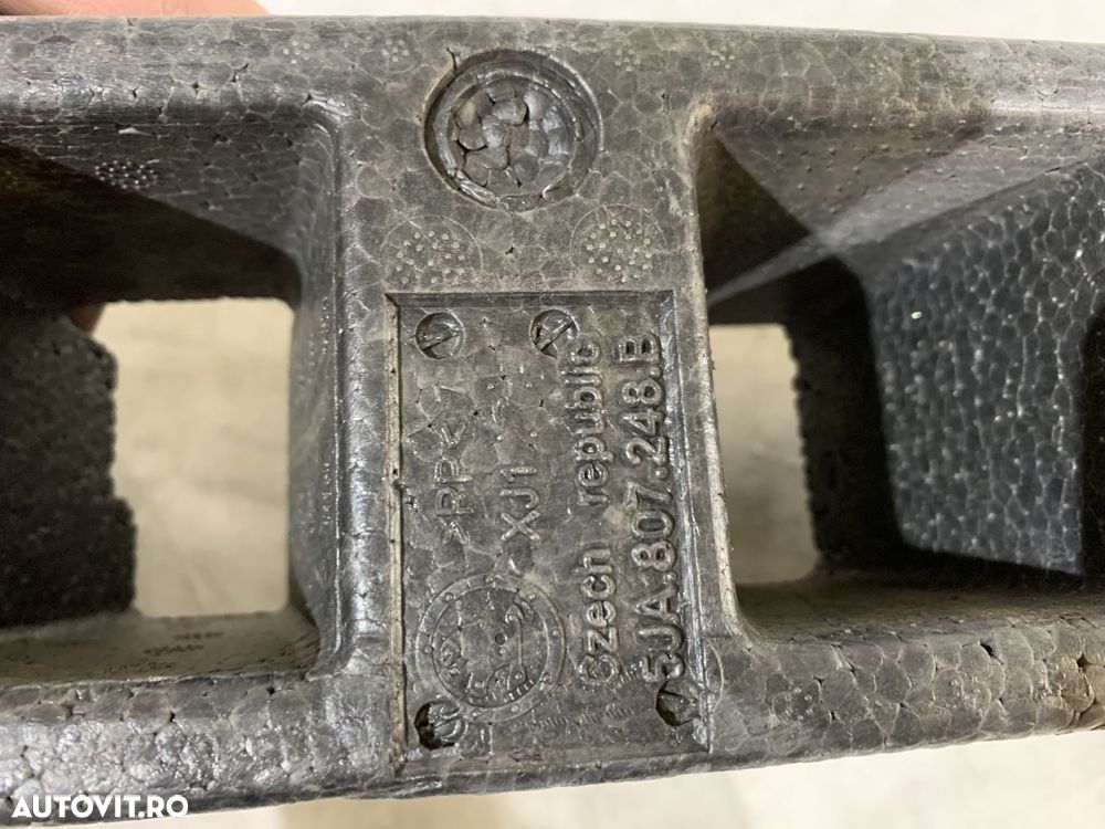 Absorbant soc Armatura bara fata, Skoda Rapid, Seat Toledo, 2013, 2014, 2015, 2016, 2017, 2018, 2019, cod origine OE 5JA807248B. - 2