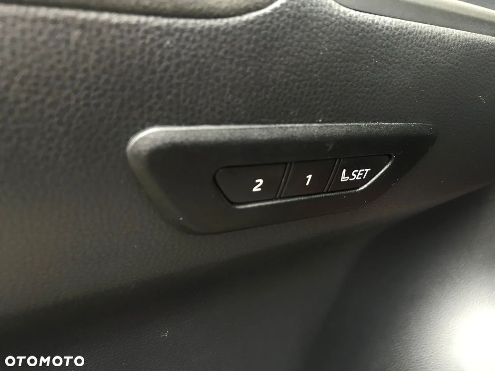Toyota C-HR 1.8 Hybrid Executive - 33