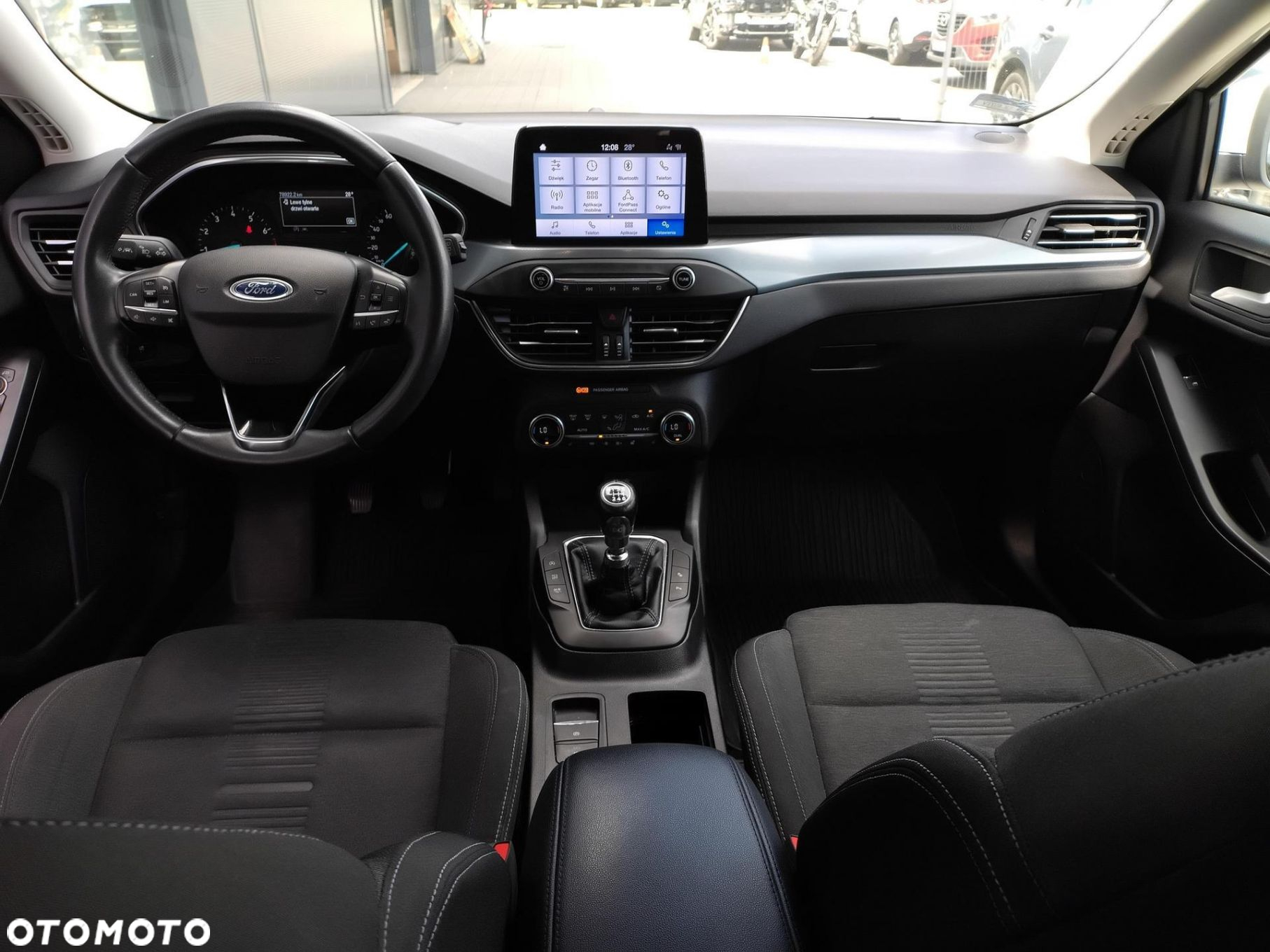 Ford Focus 1.5 EcoBoost Active - 24