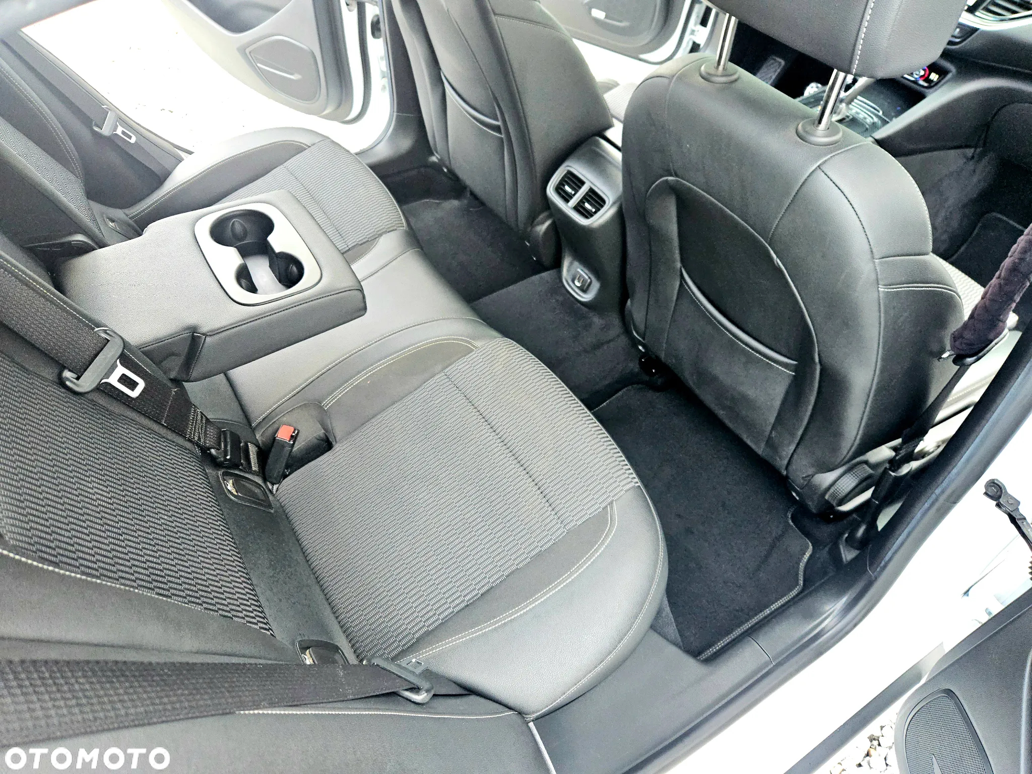 Opel Insignia 1.5 T GPF Innovation S&S - 29