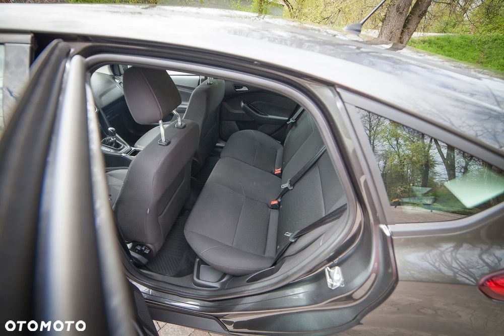 Ford Focus 1.0 EcoBoost Trend ASS - 36