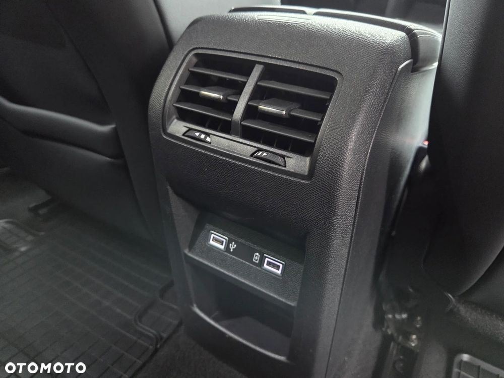 Peugeot 308 1.5 BlueHDi Allure Pack S&S EAT8 - 29