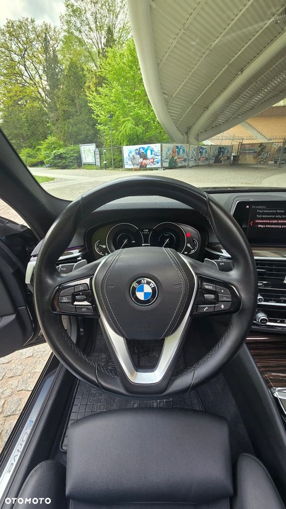 BMW Seria 5 - 21