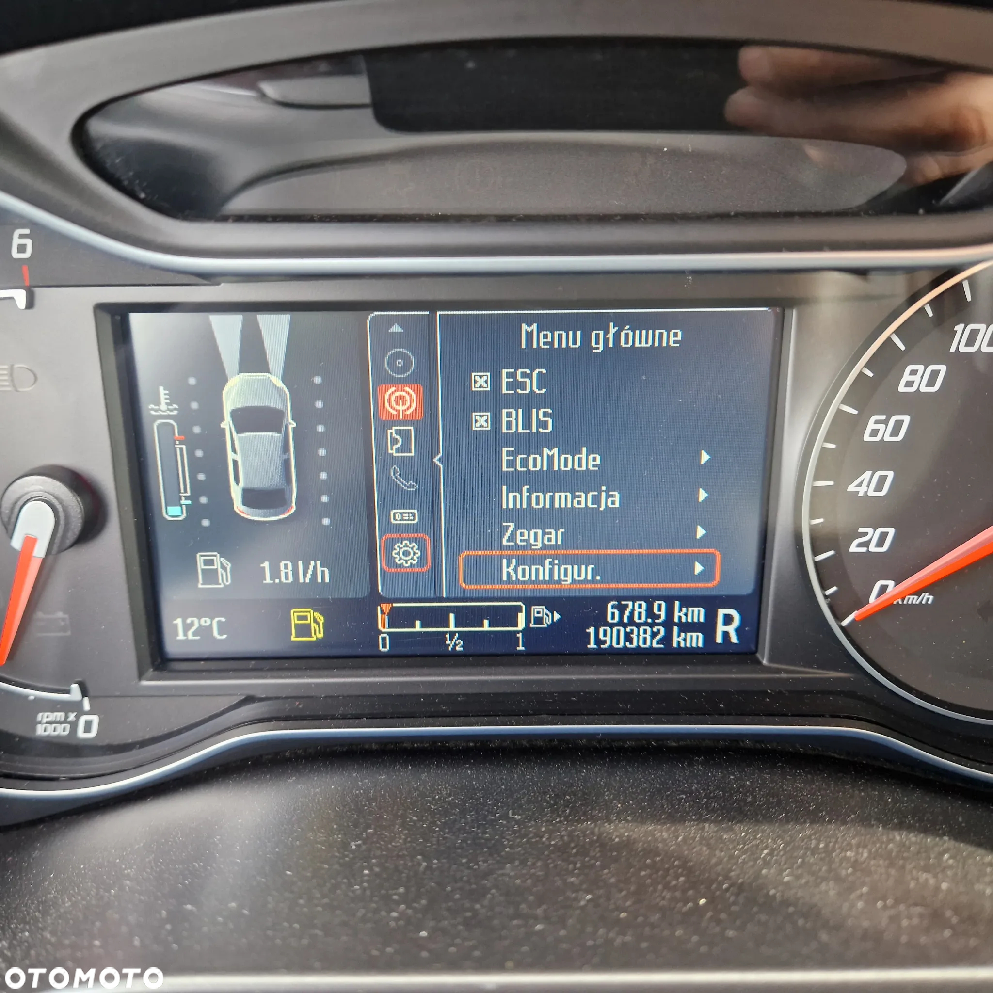 Ford Galaxy 2.2 TDCi DPF Titanium - 24