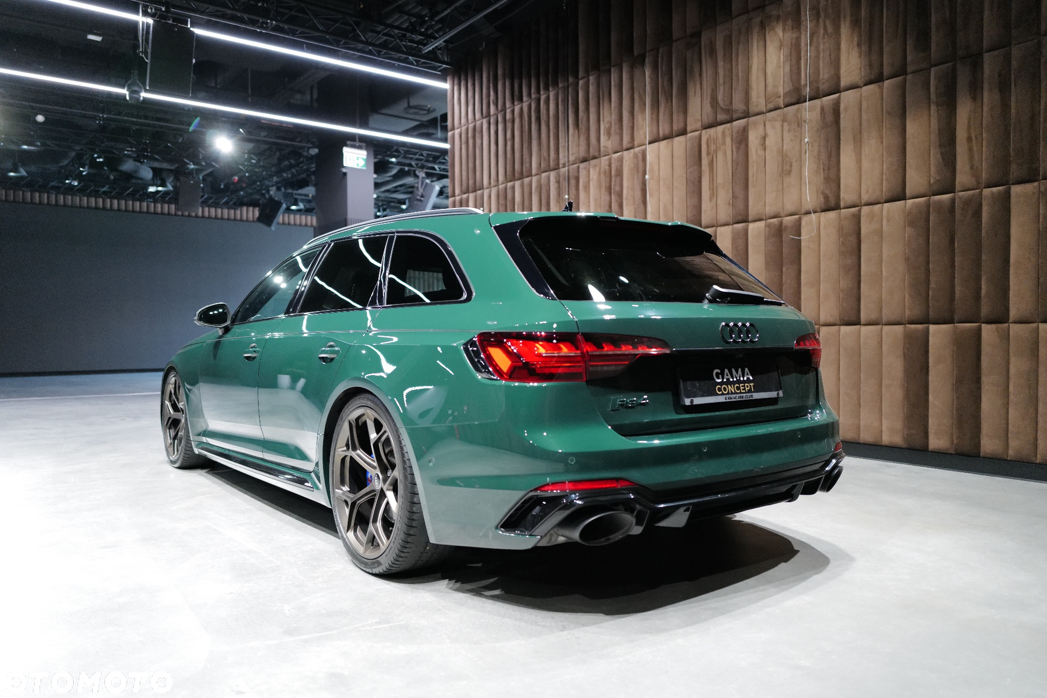 Audi RS4 TFSI Quattro Tiptronic - 5