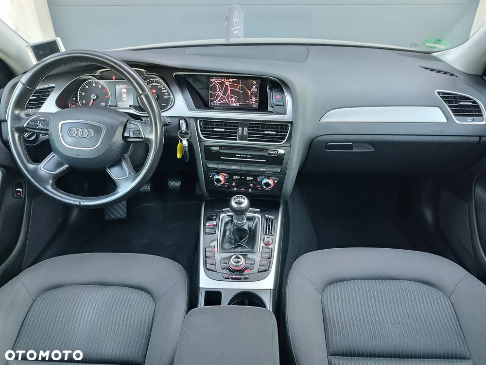 Audi A4 Limousine 1.8 TFSI Ambiente - 15