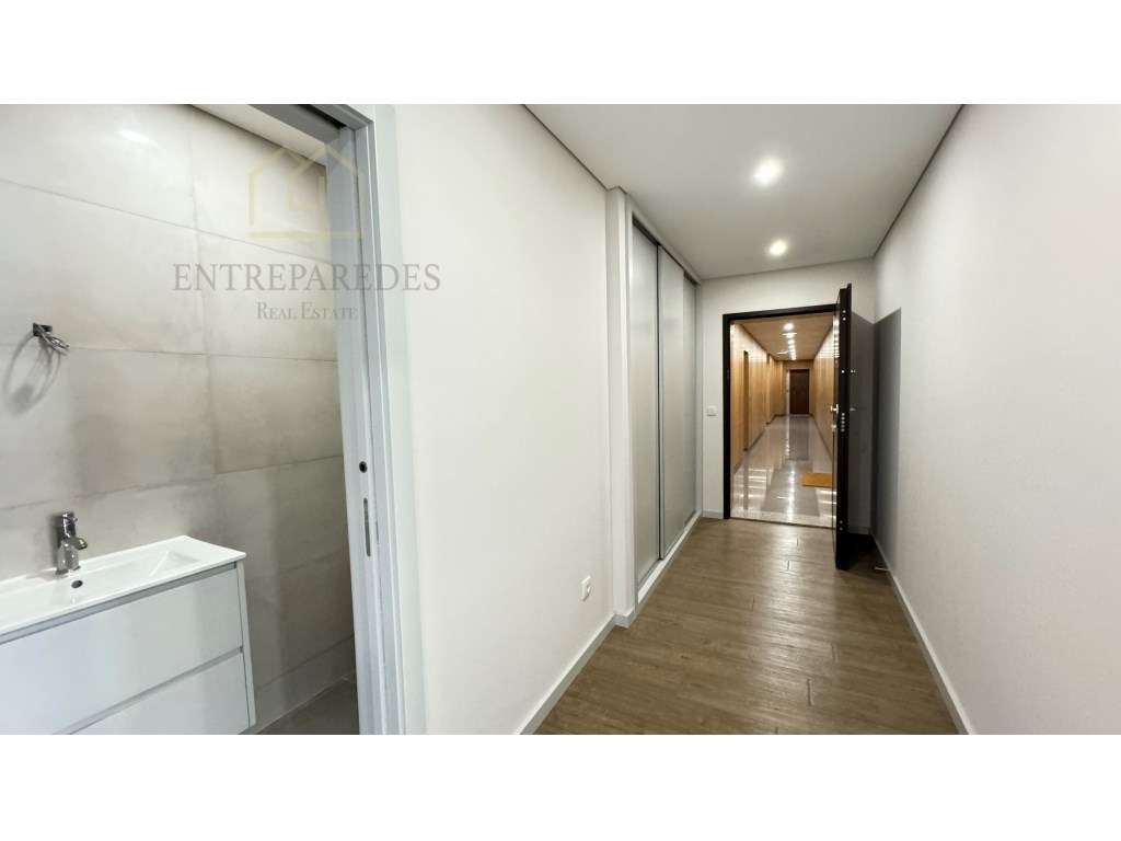 Apartamento T3 com varanda para comprar na Boavista, Porto. Fr 2.2 - Grande imagem: 4/31