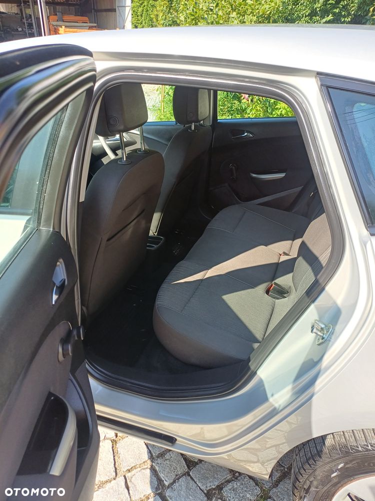 Opel Astra IV 1.6 Edition - 17