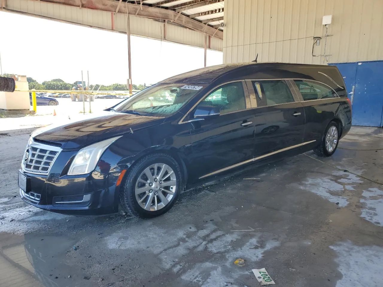 Cadillac XTS - 1