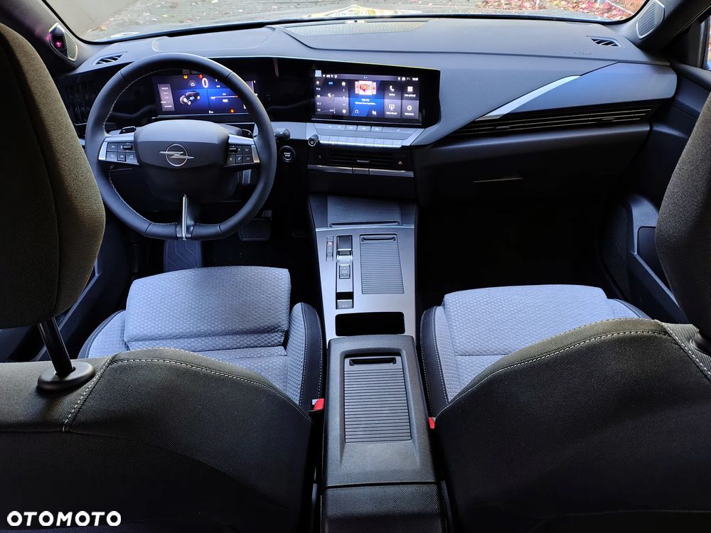 Opel Astra 1.2 T mHEV Business Edition S&S eDTC - 18
