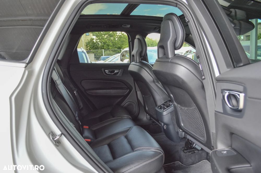 Volvo XC 60 D4 AWD R-Design - 23