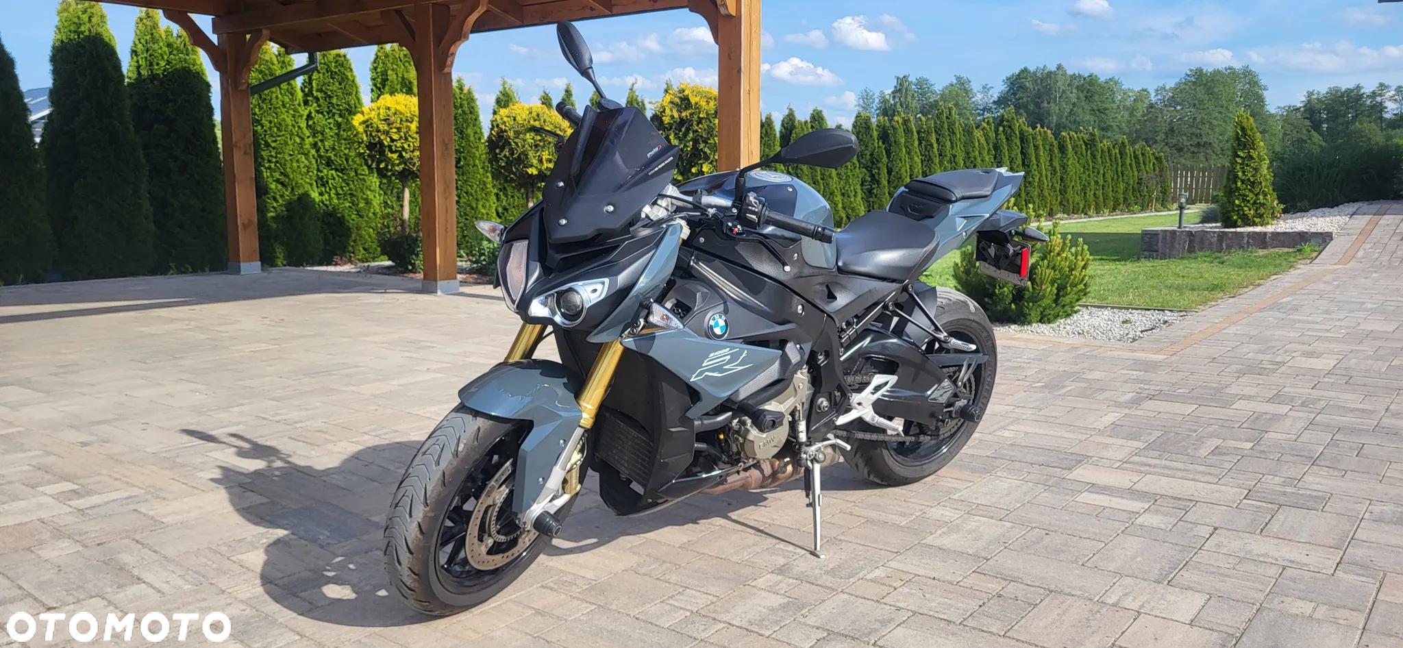 BMW S - 24