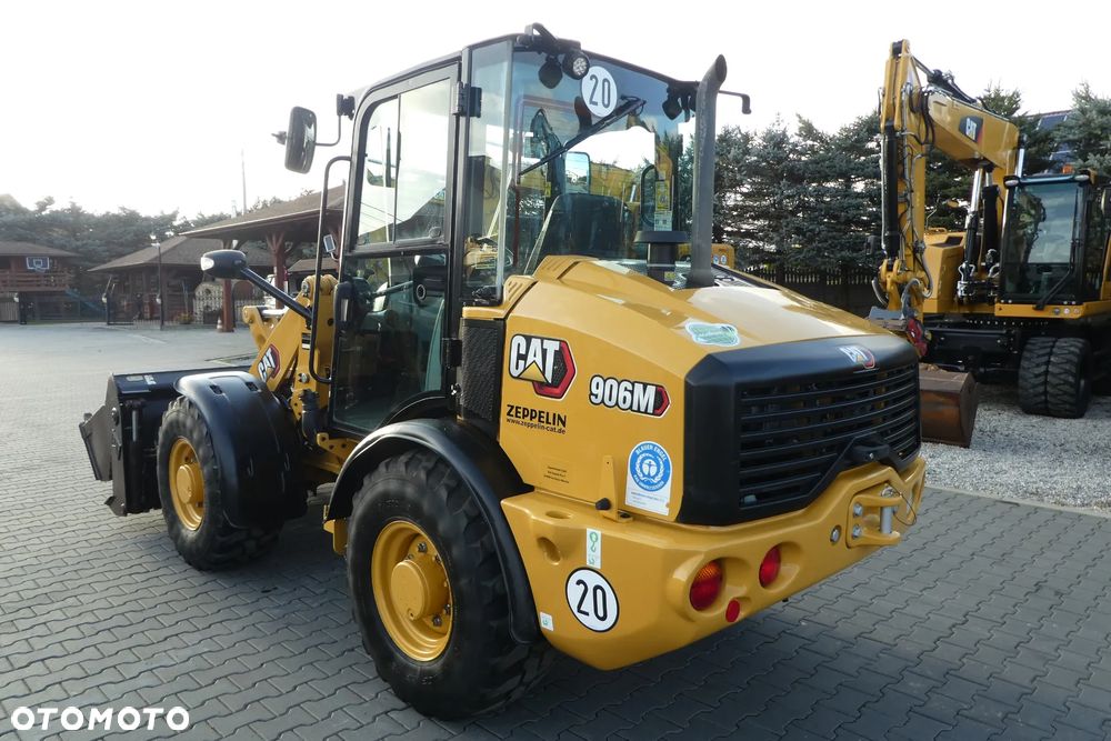 Caterpillar 906M Z KROKODYLEM I WIDŁAMI - 5
