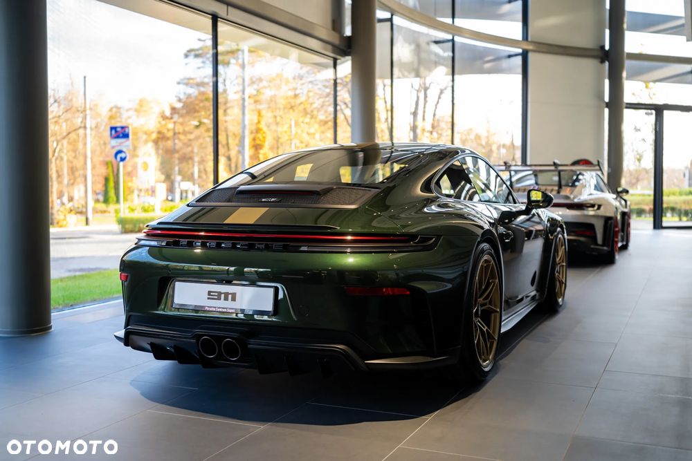 Porsche 911 GT3 Touring PDK - 6